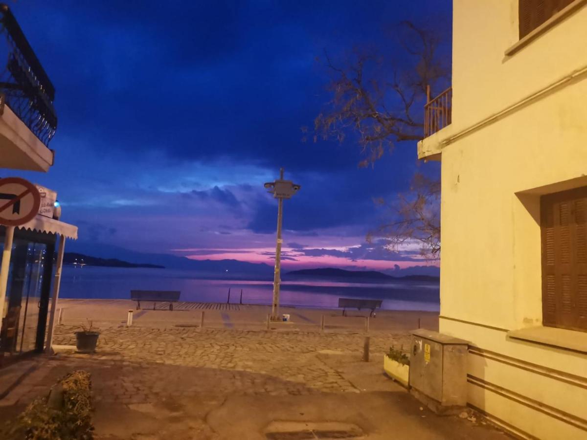 Limon Otel Foca Exteriér fotografie